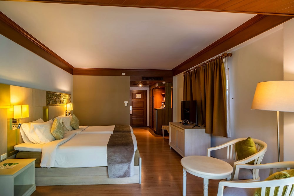 Best Western Premier Bangtao Beach Resort & Spa — Hotel rooms in Bang Tao Beach, Phuket Province