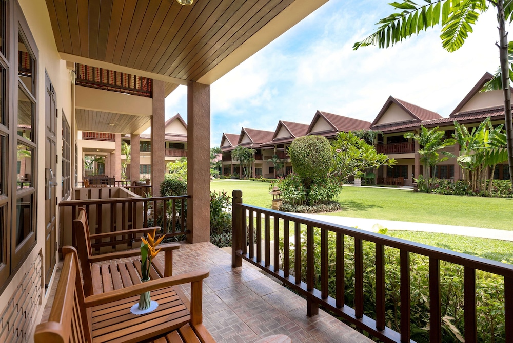 Best Western Premier Bangtao Beach Resort & Spa — Hotel building in Bang Tao Beach, Phuket Province