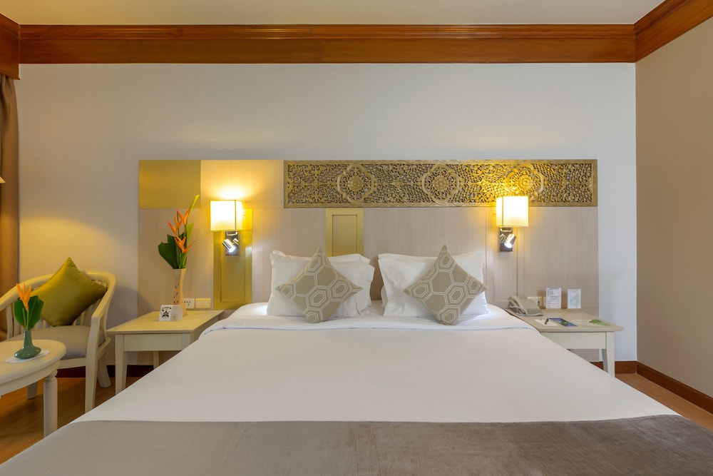 Best Western Premier Bangtao Beach Resort & Spa — Hotel rooms in Bang Tao Beach, Phuket Province