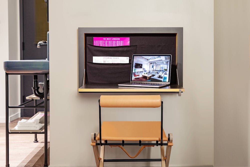 Moxy NYC Times Square — Hotel rooms in New York City, New York State