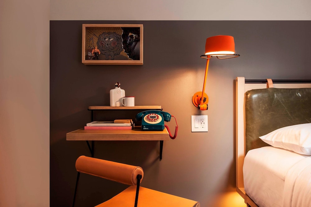 Moxy NYC Times Square — Hotel rooms in New York City, New York State