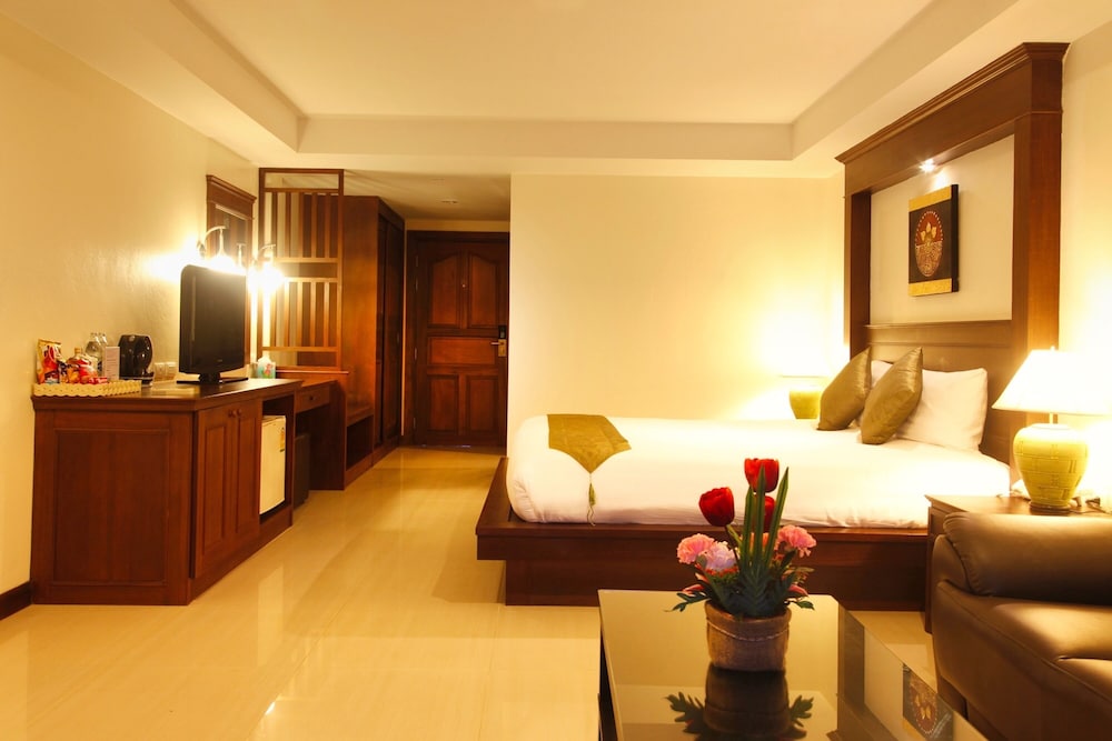 Baan Yuree Resort and Spa — Hotel rooms in Patong Beach, Phuket Province