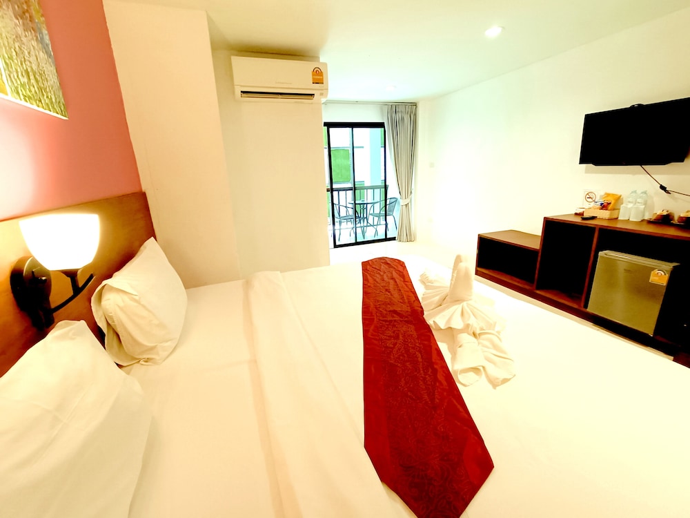 Baan Yuree Resort and Spa — Hotel rooms in Patong Beach, Phuket Province