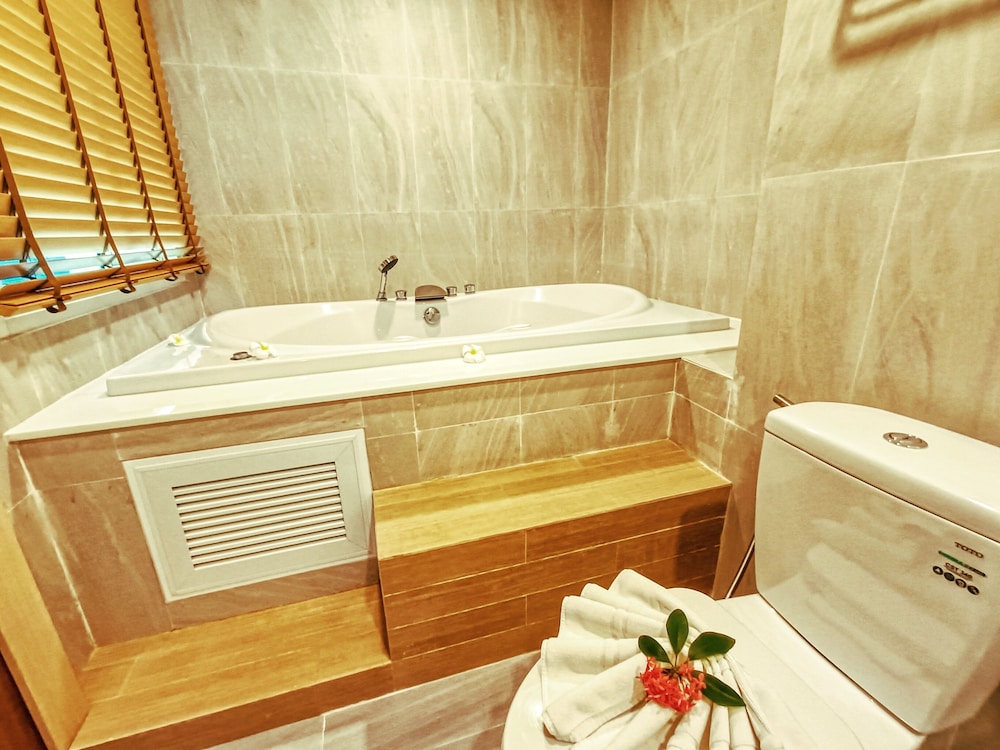 Baan Yuree Resort and Spa — Hotel rooms in Patong Beach, Phuket Province