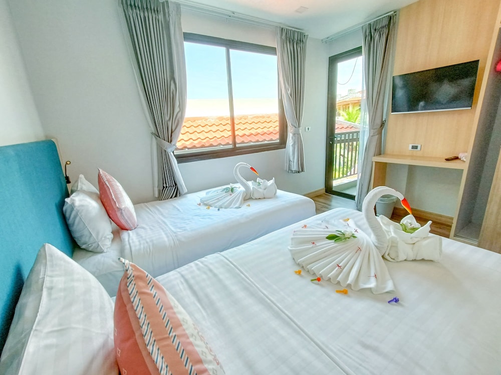 Baan Yuree Resort and Spa — Hotel rooms in Patong Beach, Phuket Province