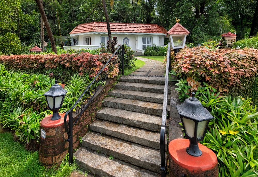 Taj Fort Aguada Resort & Spa, Goa — Hotel building in Candolim, Goa