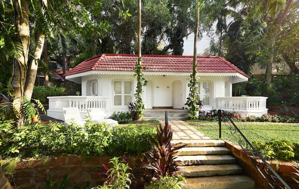 Taj Fort Aguada Resort & Spa, Goa — Hotel building in Candolim, Goa