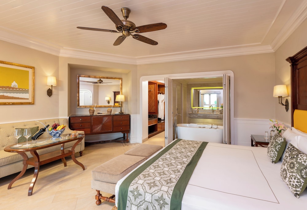 Taj Fort Aguada Resort & Spa, Goa — Hotel rooms in Candolim, Goa