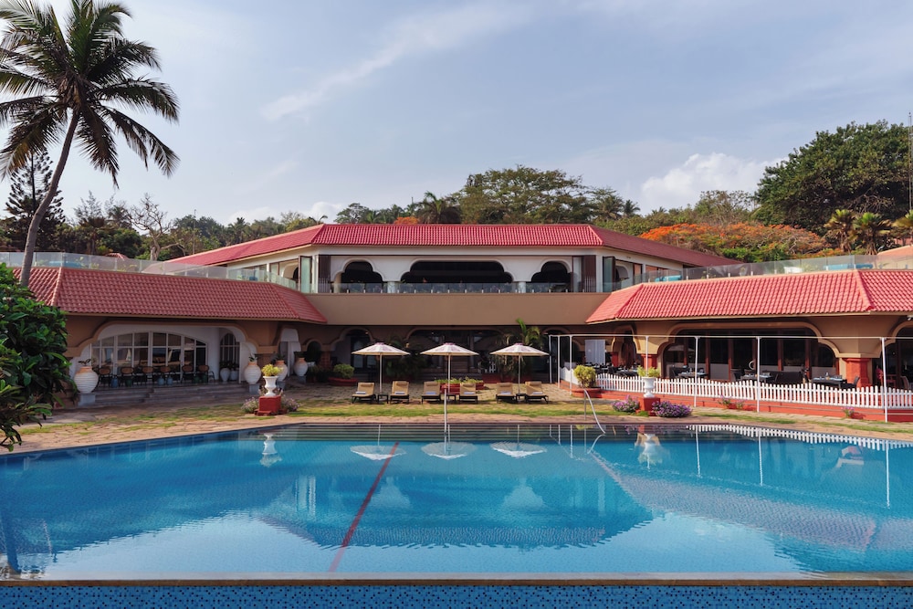 Taj Fort Aguada Resort & Spa, Goa — Hotel building in Candolim, Goa
