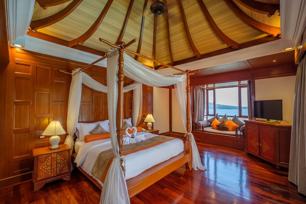 Diamond Cliff Resort & Spa, Patong Beach — Hotel rooms in Patong Beach, Phuket Province