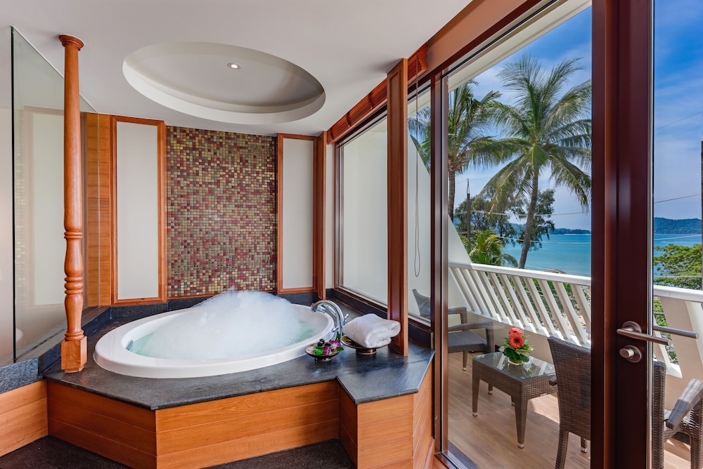 Diamond Cliff Resort & Spa, Patong Beach — Hotel rooms in Patong Beach, Phuket Province
