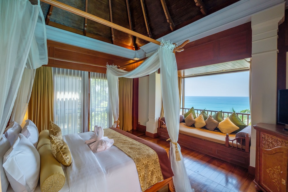 Diamond Cliff Resort & Spa, Patong Beach — Hotel rooms in Patong Beach, Phuket Province