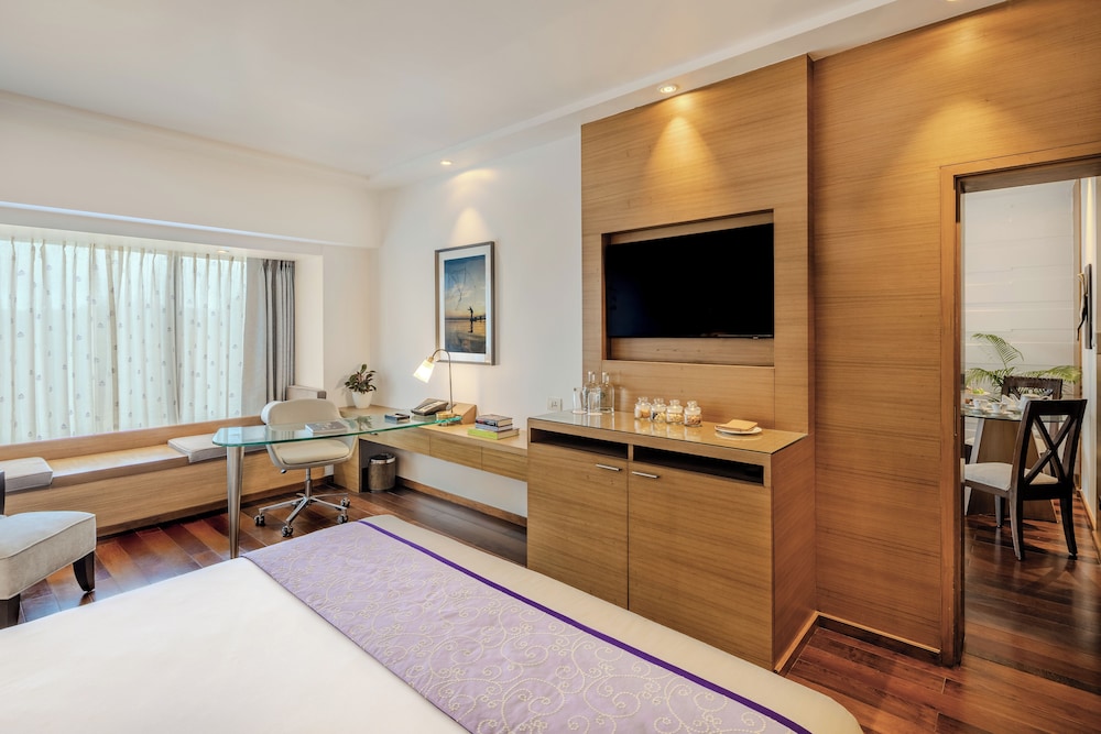 Vivanta Goa, Panaji — Hotel rooms in Panaji, Goa