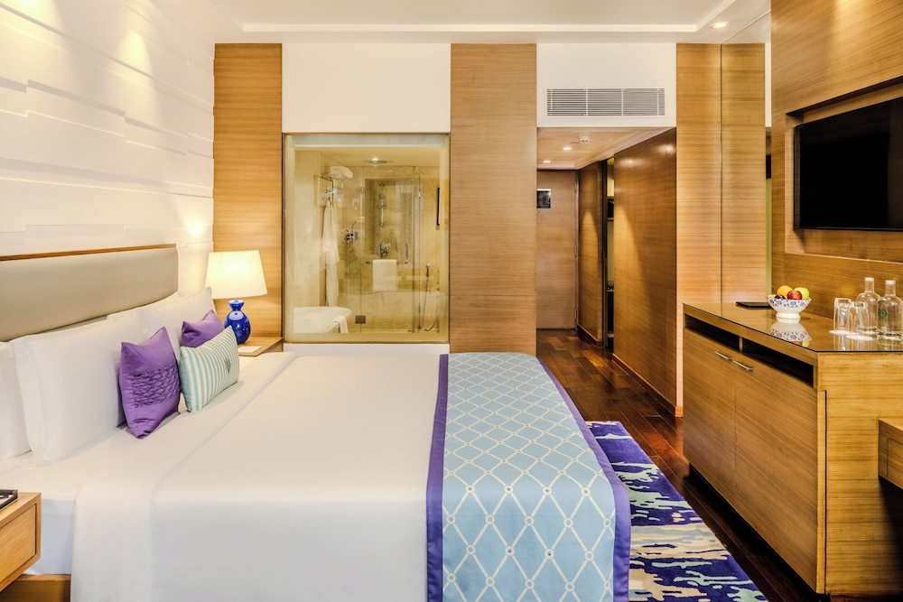 Vivanta Goa, Panaji — Hotel rooms in Panaji, Goa
