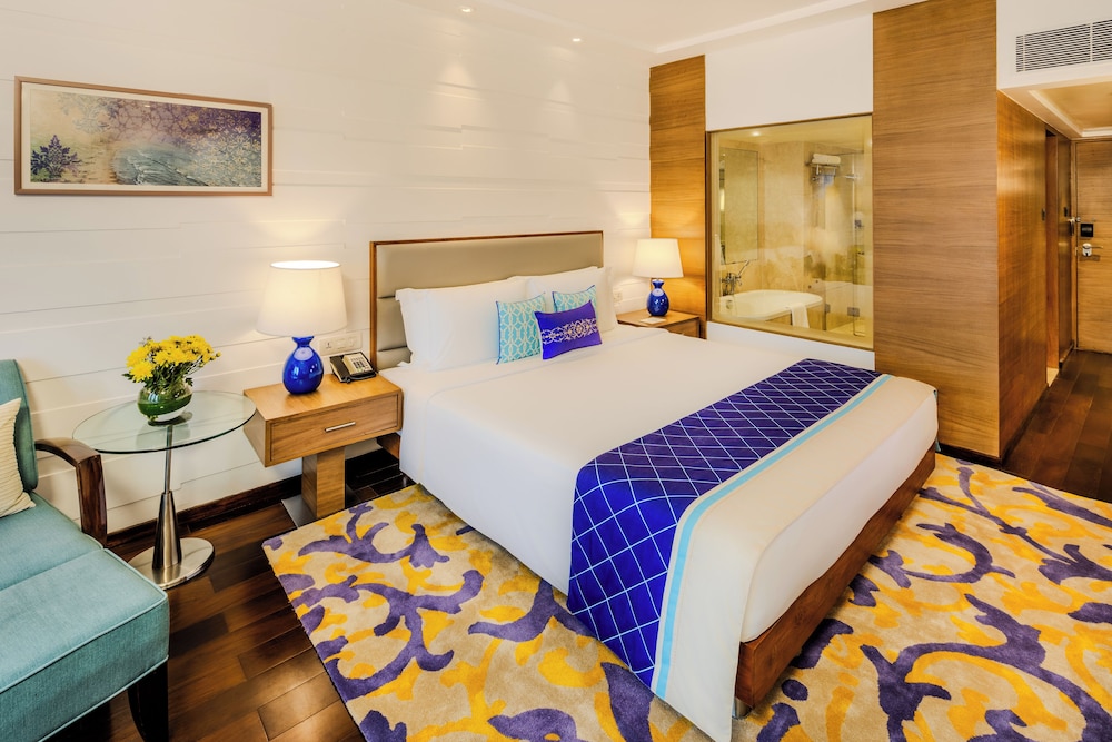 Vivanta Goa, Panaji — Hotel rooms in Panaji, Goa