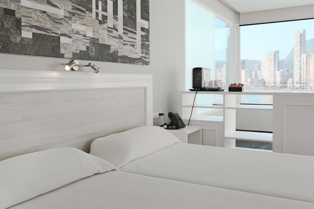 KAKTUS Hotel Benikaktus — Hotel rooms in Benidorm, Valencian Community