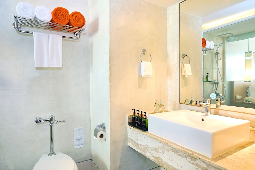 Beyond Karon — Hotel rooms in Karon, Phuket Province