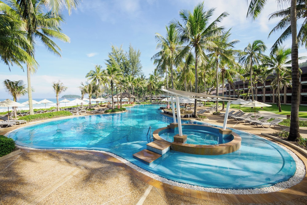 Katathani Phuket Beach Resort — Swimming pool in Karon, Phuket Province