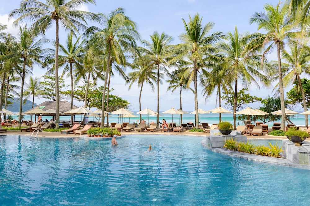 Katathani Phuket Beach Resort — Swimming pool in Karon, Phuket Province