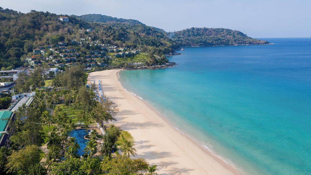 Katathani Phuket Beach Resort — Beach in Karon, Phuket Province