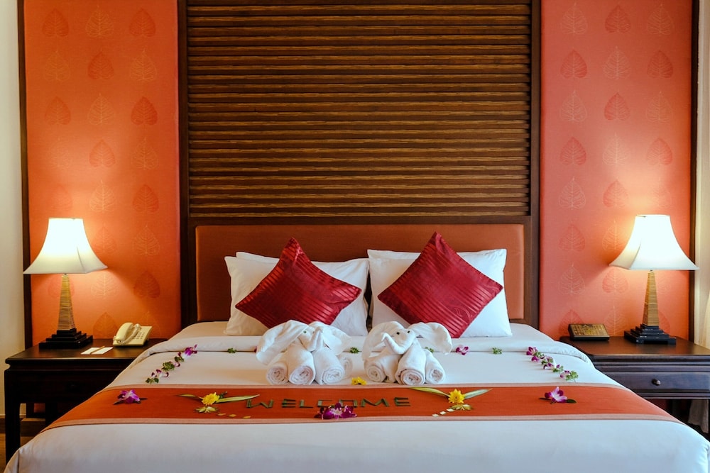 Nipa Resort — Hotel rooms in Patong Beach, Phuket Province