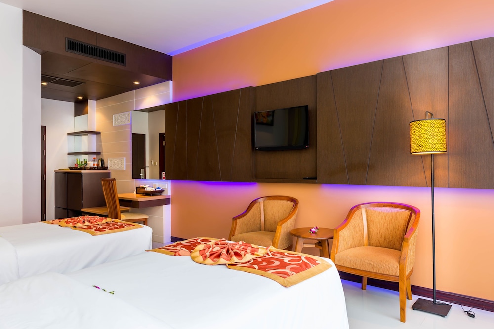 Nipa Resort — Hotel rooms in Patong Beach, Phuket Province