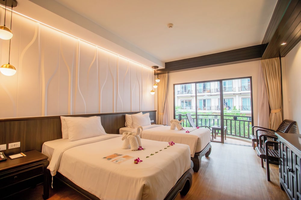 Nipa Resort — Hotel rooms in Patong Beach, Phuket Province