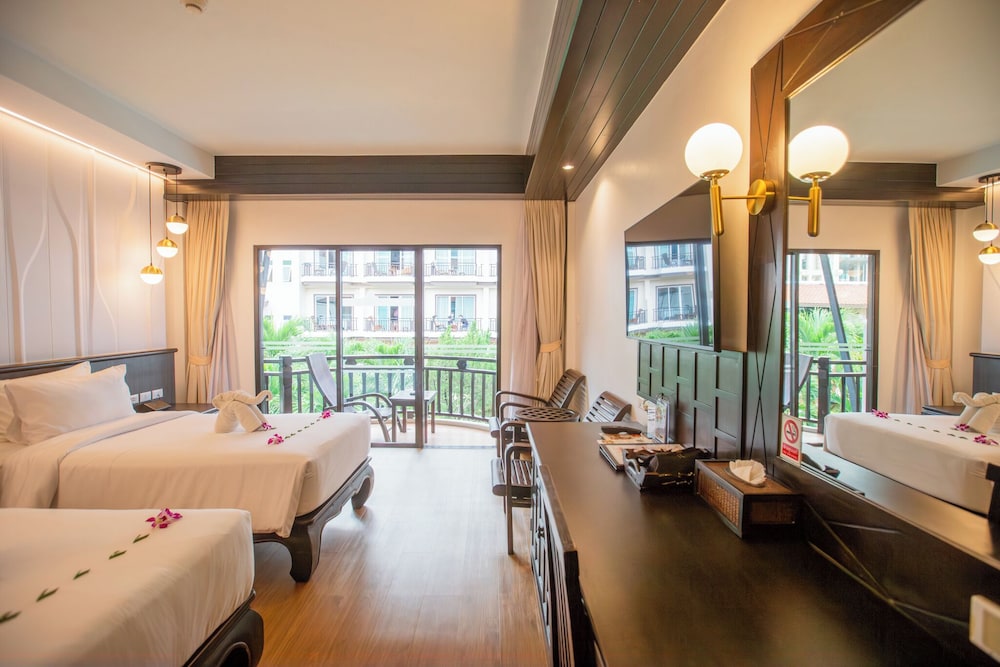 Nipa Resort — Hotel rooms in Patong Beach, Phuket Province