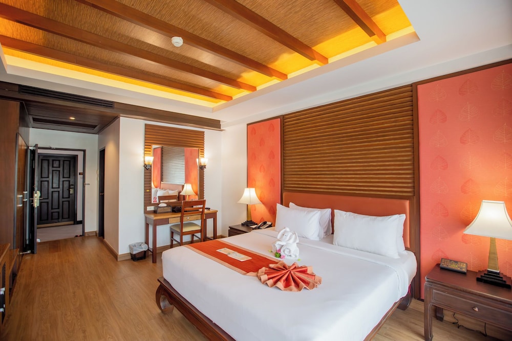 Nipa Resort — Hotel rooms in Patong Beach, Phuket Province
