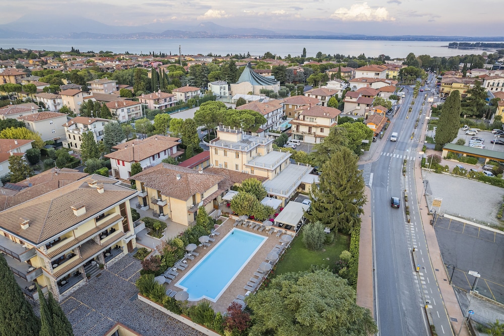 Hotel Gardenia — Attractions in the area in Sirmione, Lombardy