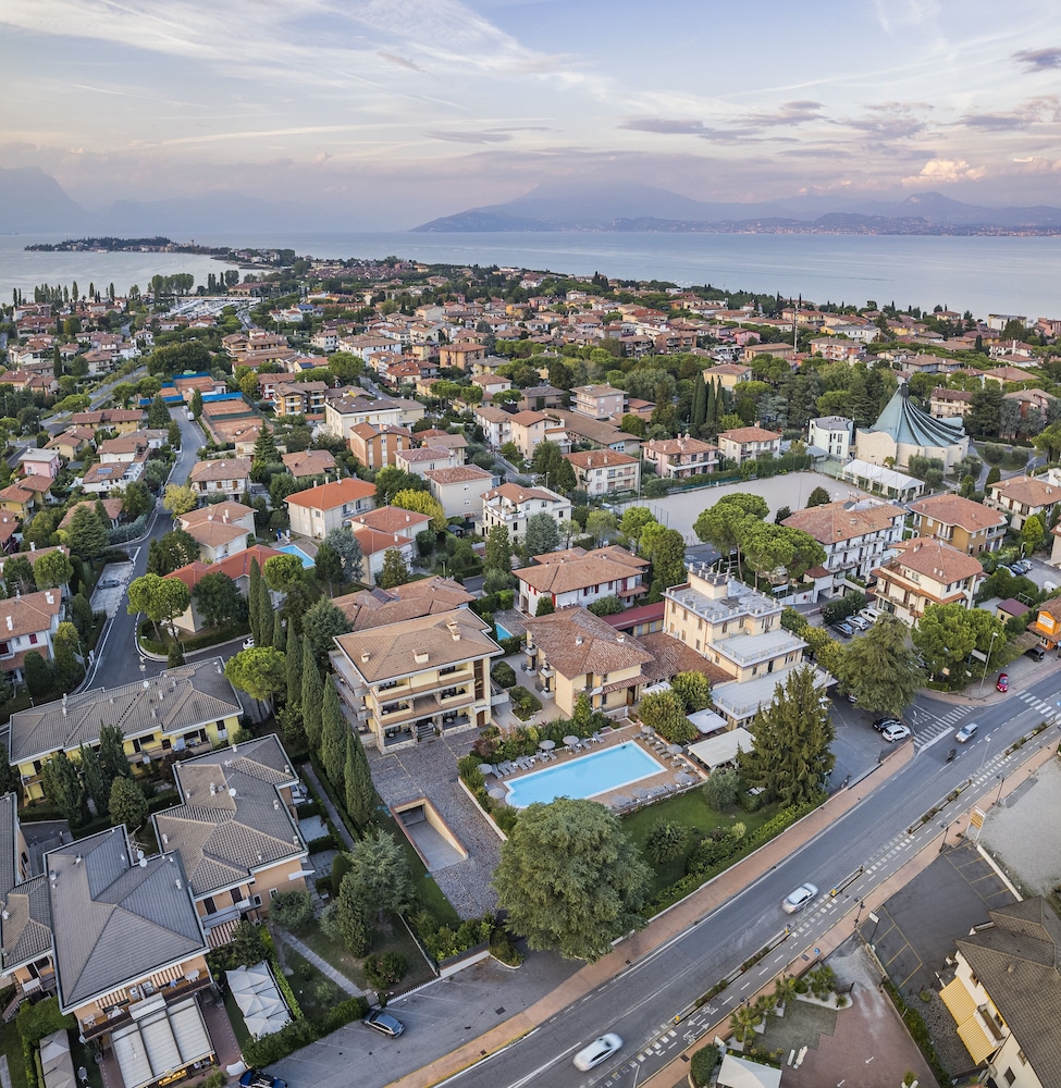 Hotel Gardenia — Attractions in the area in Sirmione, Lombardy