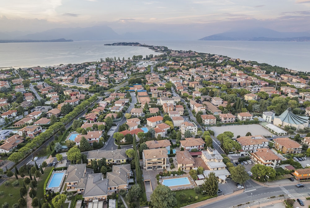Hotel Gardenia — Attractions in the area in Sirmione, Lombardy