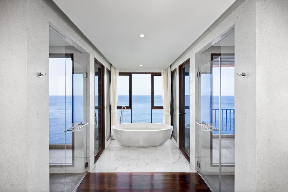 Paresa Resort Phuket — Hotel rooms in Kamala, Phuket Province