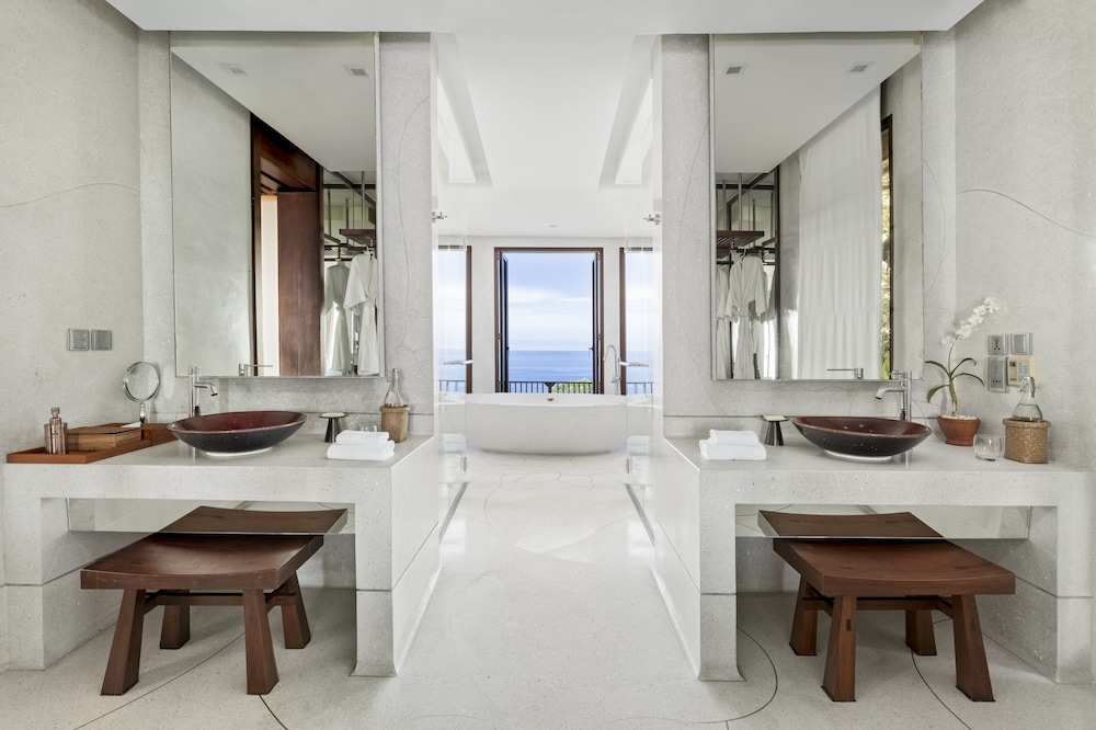 Paresa Resort Phuket — Hotel rooms in Kamala, Phuket Province