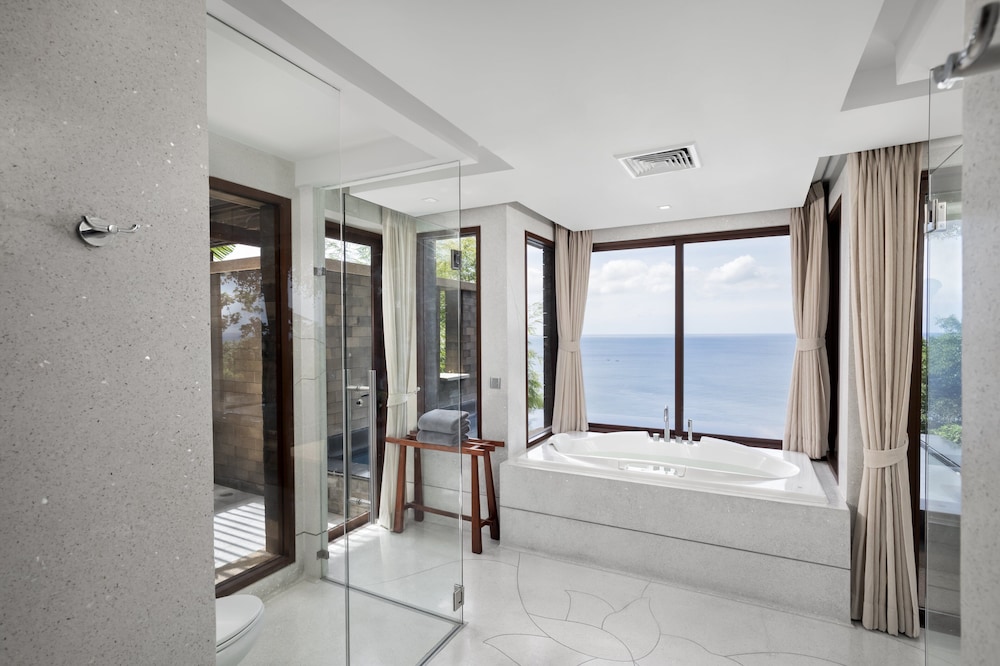 Paresa Resort Phuket — Hotel rooms in Kamala, Phuket Province