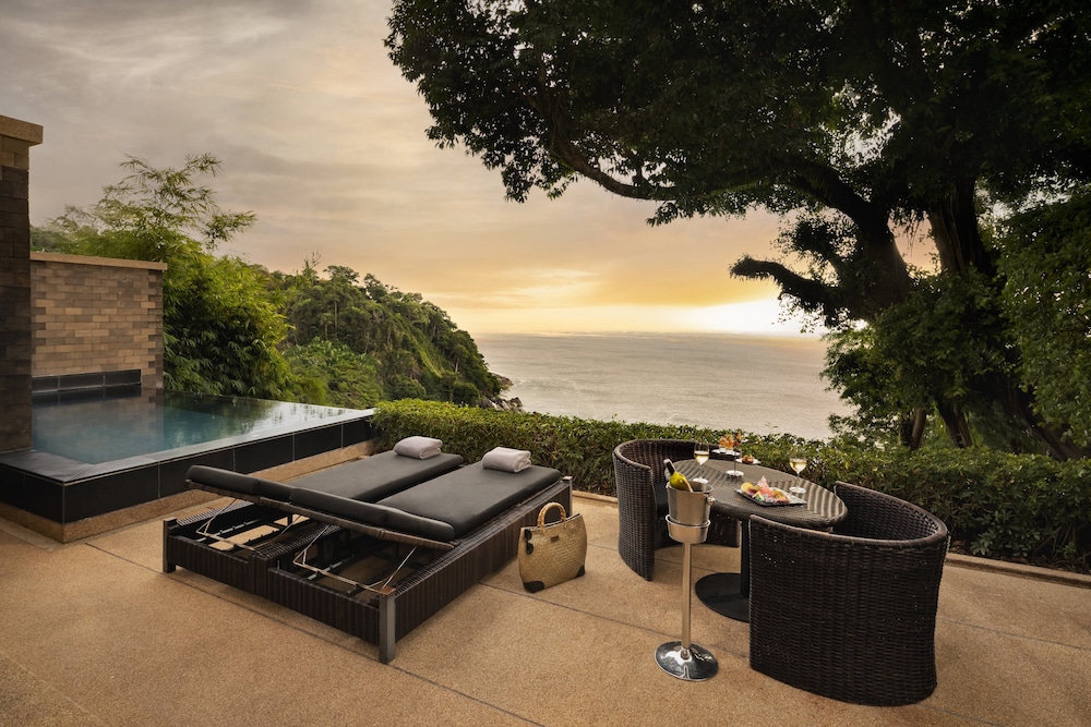 Paresa Resort Phuket — Swimming pool in Kamala, Phuket Province
