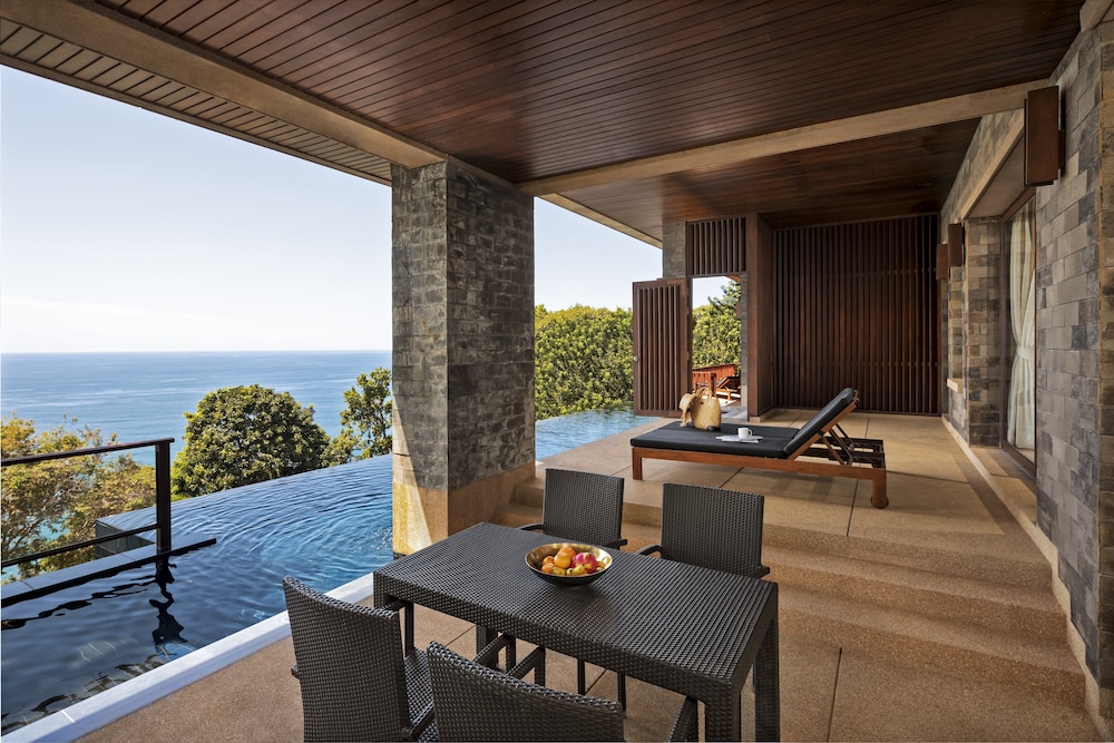 Paresa Resort Phuket — Swimming pool in Kamala, Phuket Province