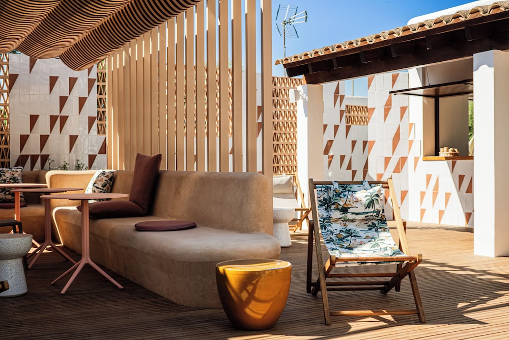 Inturotel Esmeralda Garden — Restaurant & bars in Cala d´Or, Balearic Islands