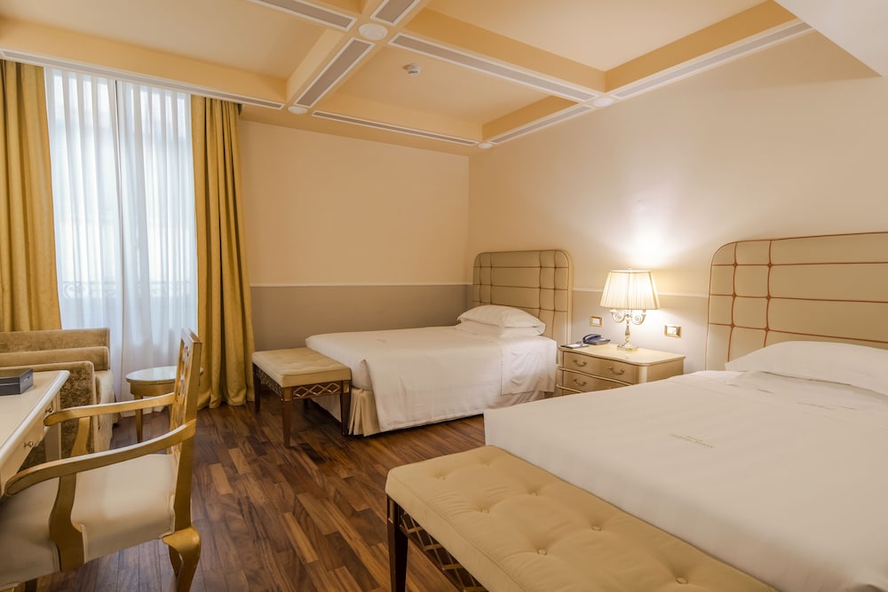 Golden Tower Hotel & Spa — Hotel rooms in Florence, Tuscany