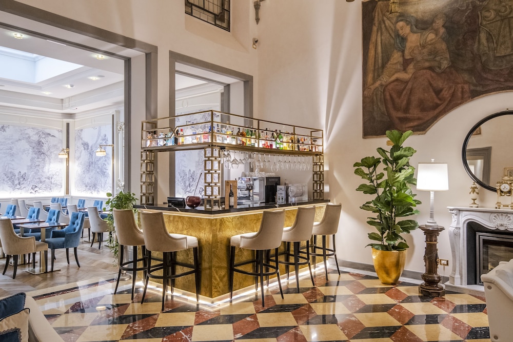 Golden Tower Hotel & Spa — Restaurant & bars in Florence, Tuscany