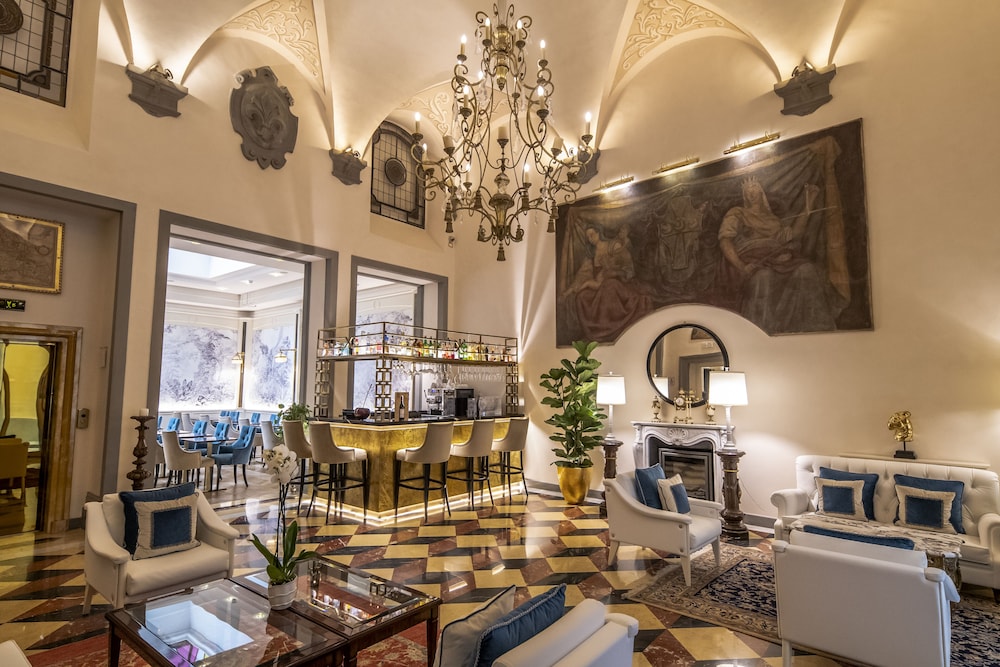 Golden Tower Hotel & Spa — Restaurant & bars in Florence, Tuscany