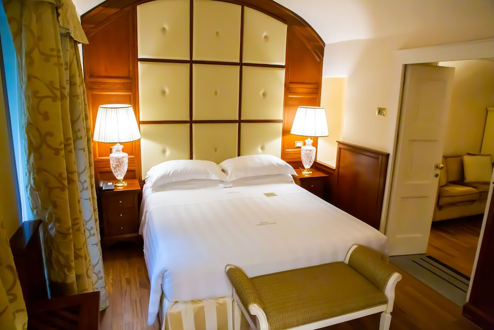 Golden Tower Hotel & Spa — Hotel rooms in Florence, Tuscany