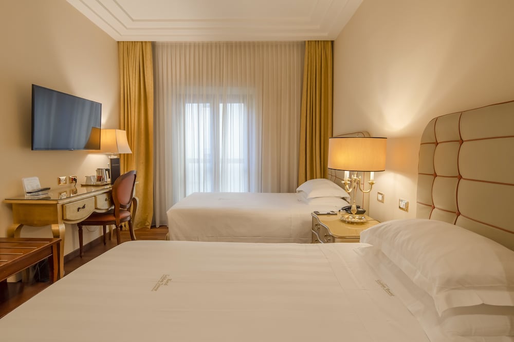 Golden Tower Hotel & Spa — Hotel rooms in Florence, Tuscany