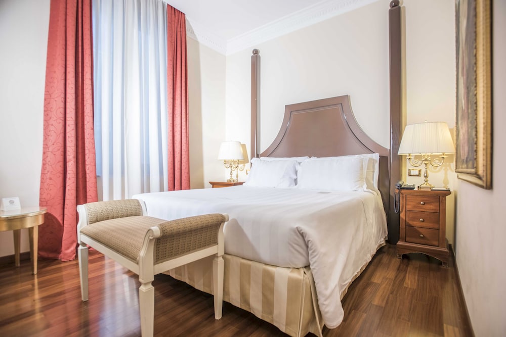 Golden Tower Hotel & Spa — Hotel rooms in Florence, Tuscany