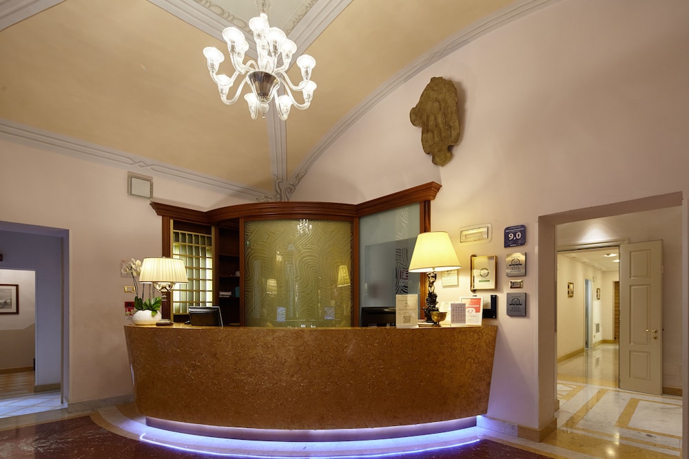 Golden Tower Hotel & Spa — Hotel building in Florence, Tuscany
