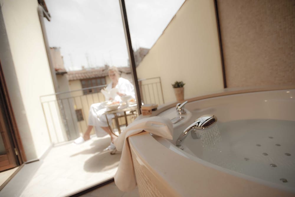Golden Tower Hotel & Spa — Spa in Florence, Tuscany