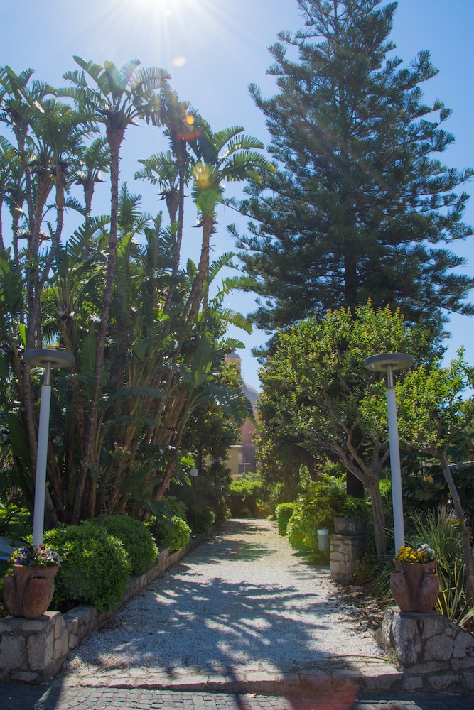 Grand Hotel Moon Valley — Attractions in the area in Vico Equense, Campania