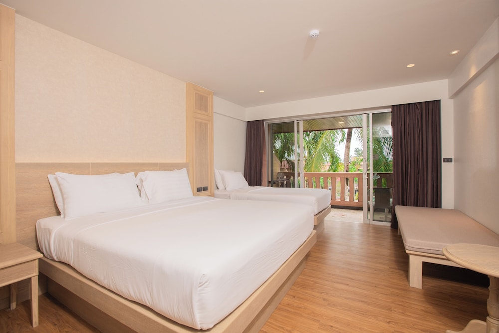 Phuket Orchid Resort and Spa — Hotel rooms in Karon, Phuket Province