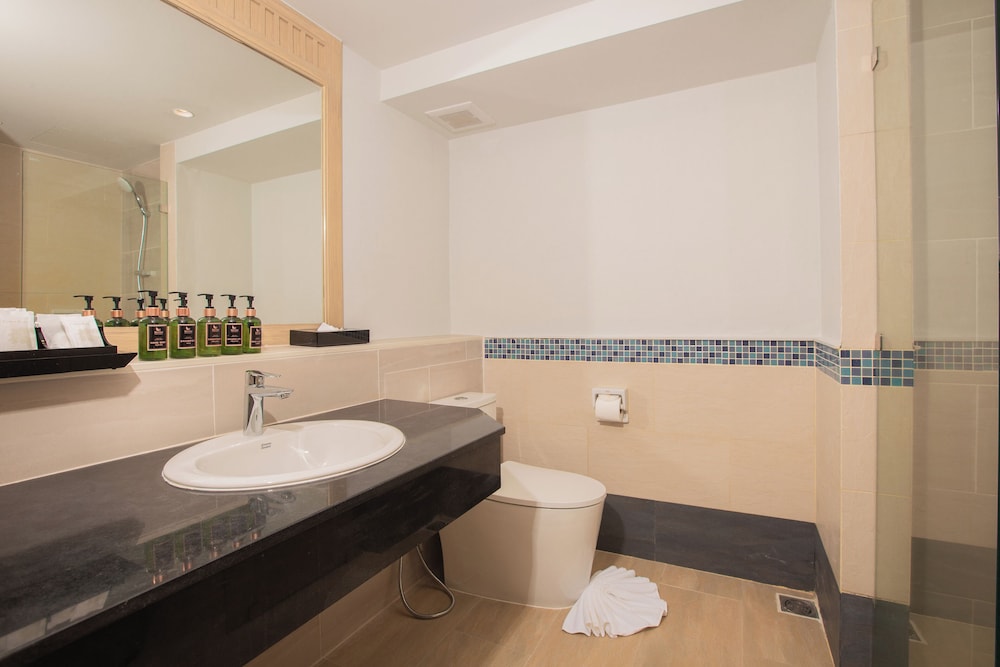 Phuket Orchid Resort and Spa — Hotel rooms in Karon, Phuket Province