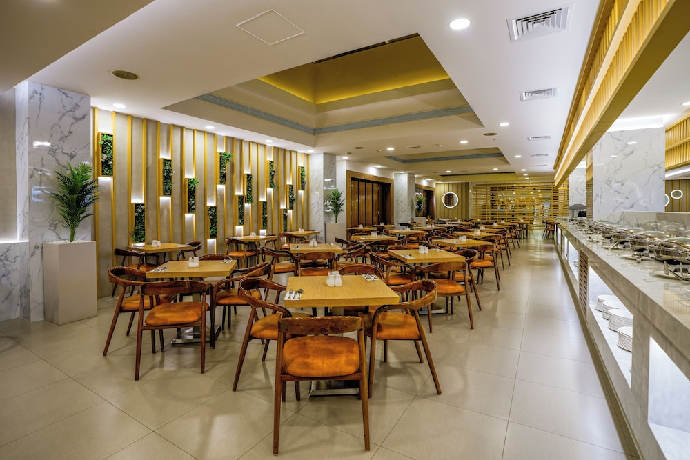 Citymax Bur Dubai — Restaurant & bars in Dubai
